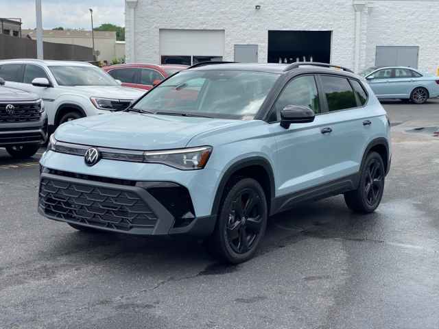 new 2025 Volkswagen Taos car