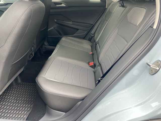 new 2025 Volkswagen Taos car