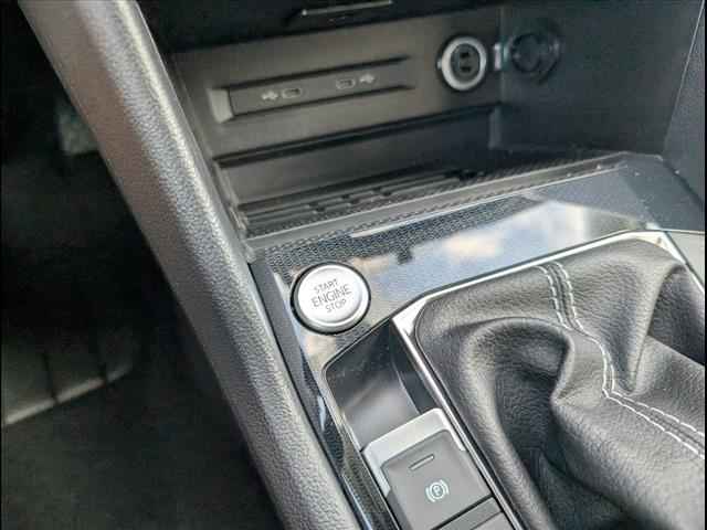 new 2025 Volkswagen Taos car