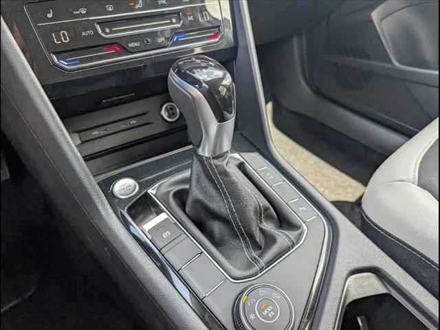 new 2025 Volkswagen Taos car