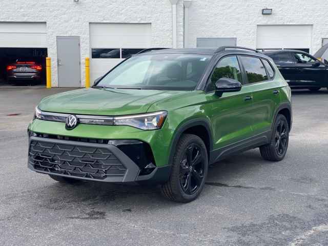 new 2025 Volkswagen Taos car