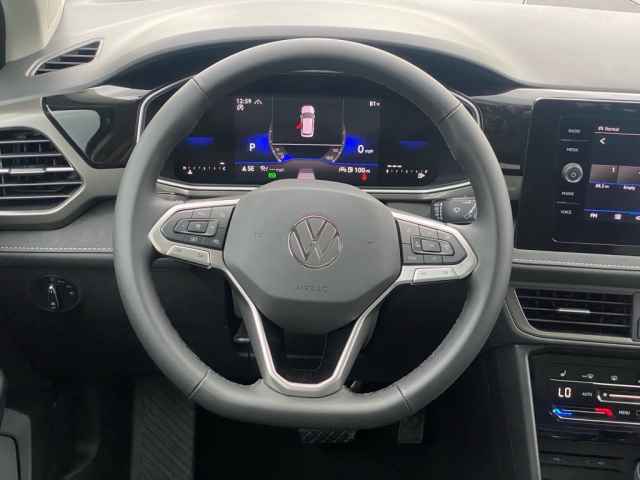 new 2025 Volkswagen Taos car