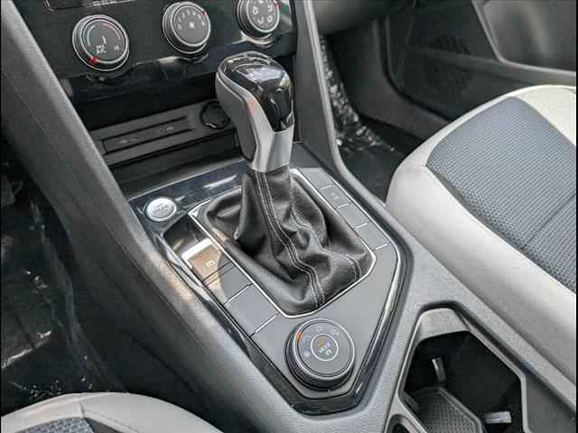 new 2025 Volkswagen Taos car