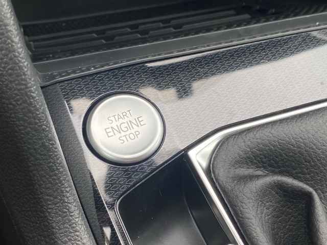 new 2025 Volkswagen Taos car