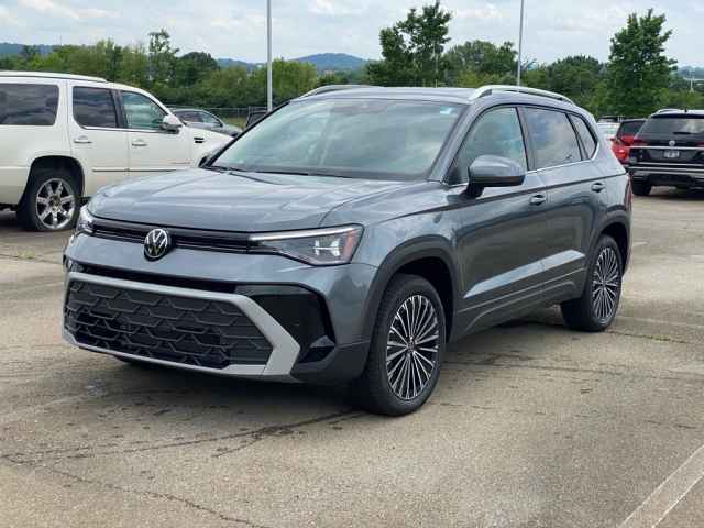 new 2025 Volkswagen Taos car