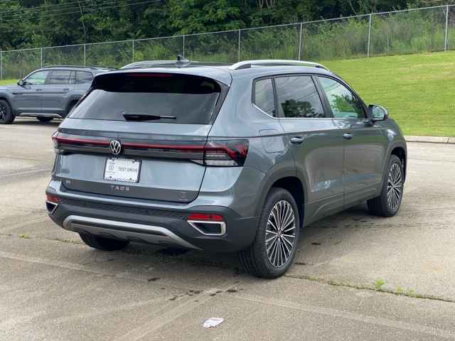 new 2025 Volkswagen Taos car