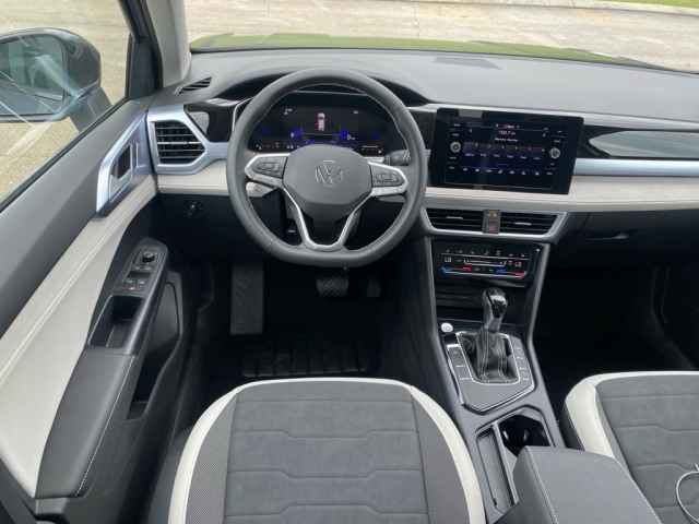 new 2025 Volkswagen Taos car