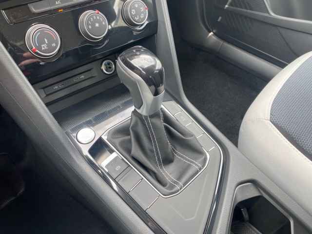 new 2025 Volkswagen Taos car