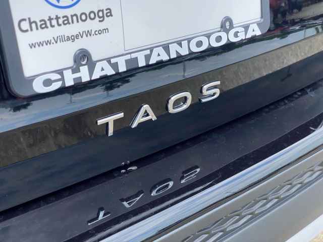 new 2025 Volkswagen Taos car