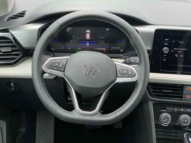 new 2025 Volkswagen Taos car