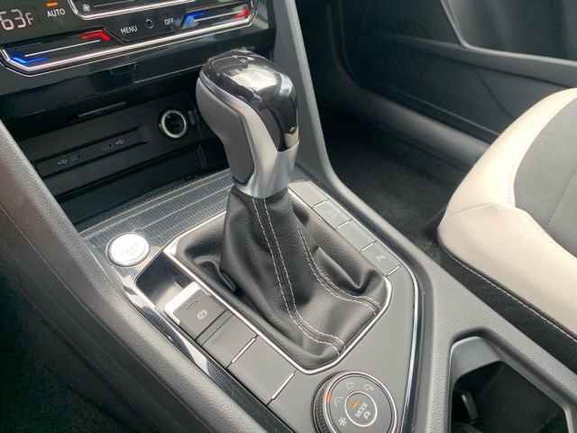 new 2025 Volkswagen Taos car