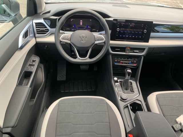 new 2025 Volkswagen Taos car