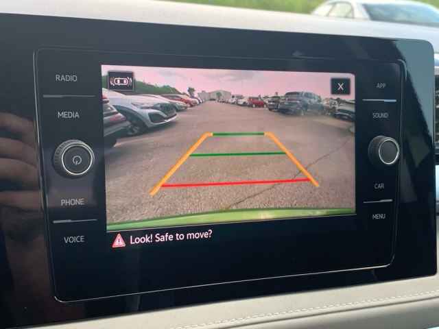 new 2025 Volkswagen Taos car