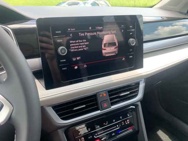 new 2025 Volkswagen Taos car