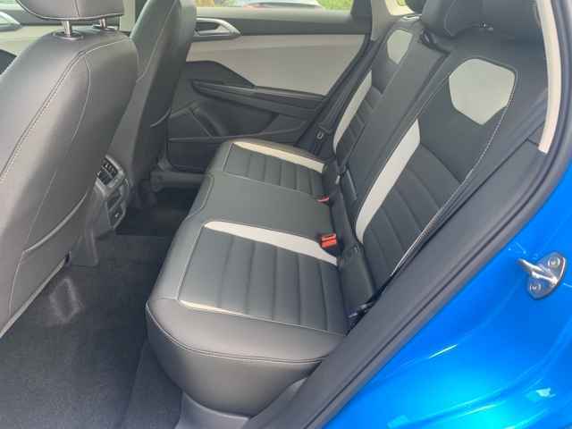 new 2025 Volkswagen Taos car