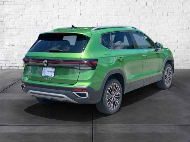 new 2025 Volkswagen Taos car