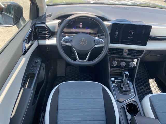 new 2025 Volkswagen Taos car