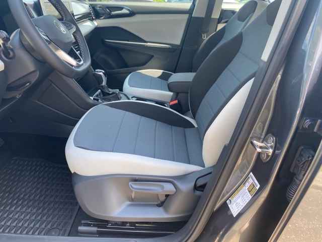 new 2025 Volkswagen Taos car