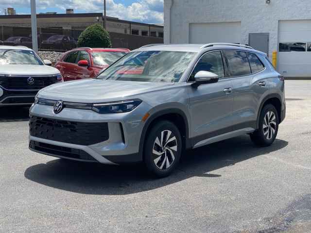 new 2025 Volkswagen Tiguan car