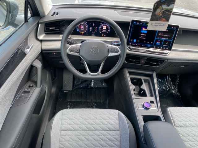 new 2025 Volkswagen Tiguan car