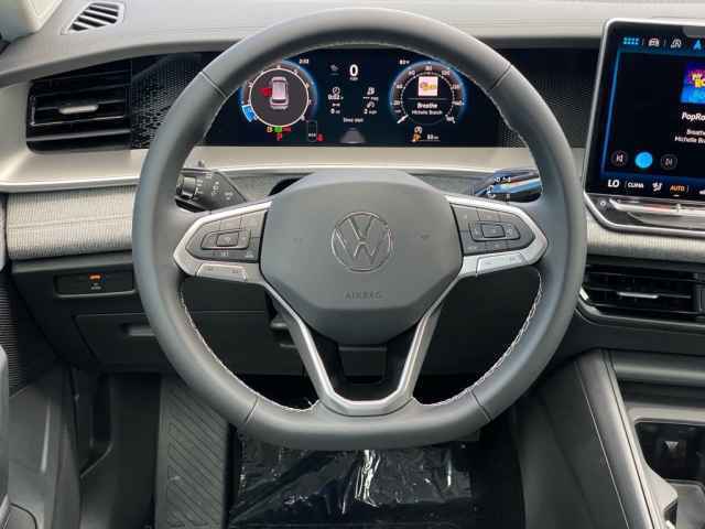 new 2025 Volkswagen Tiguan car