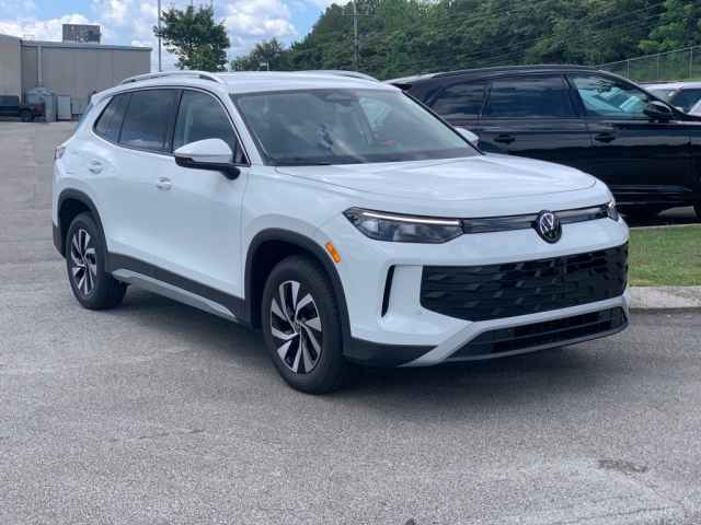 new 2025 Volkswagen Tiguan car