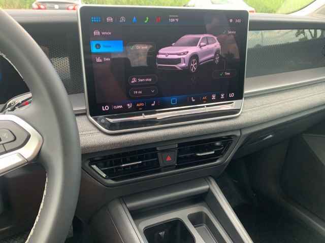 new 2025 Volkswagen Tiguan car