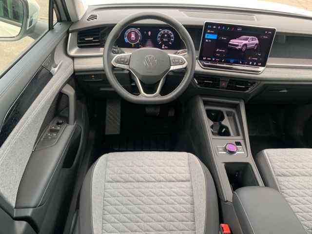 new 2025 Volkswagen Tiguan car