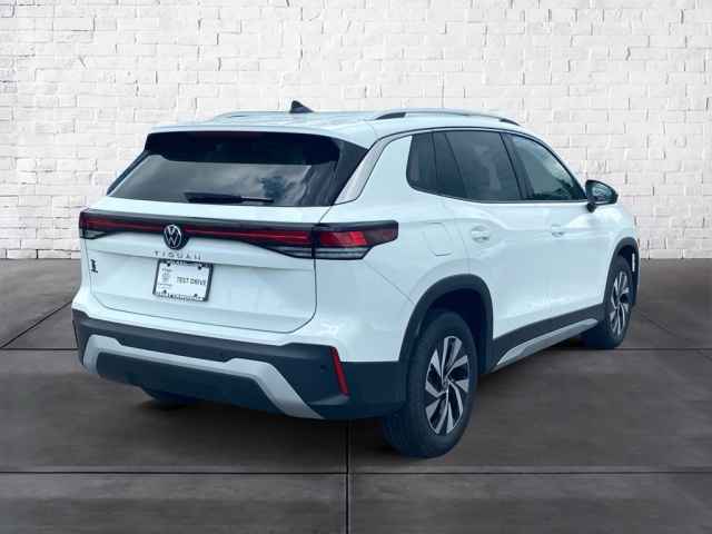 new 2025 Volkswagen Tiguan car