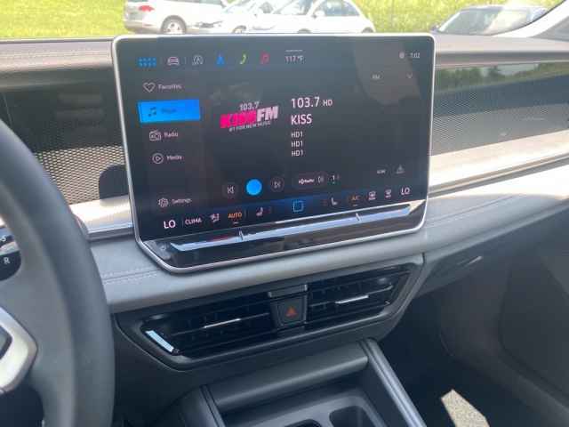 new 2025 Volkswagen Tiguan car