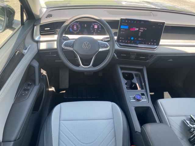 new 2025 Volkswagen Tiguan car