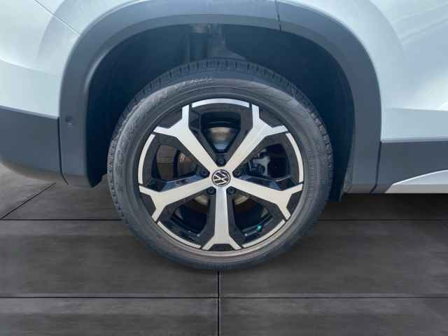 new 2025 Volkswagen Tiguan car