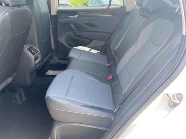 new 2025 Volkswagen Tiguan car