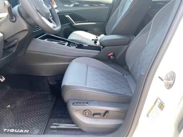 new 2025 Volkswagen Tiguan car