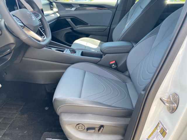 new 2025 Volkswagen Tiguan car